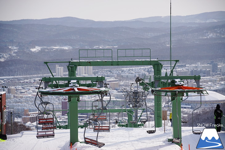 札幌藻岩山スキー場 『青空』が最高に似合うゲレンデ☆